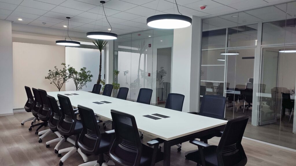 Sala de Reunión, Mesa de reunión